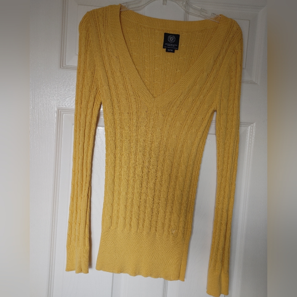 AE, medium, yellow, V neck sweater
